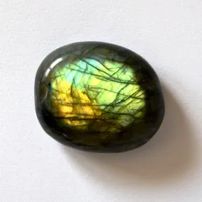 Green Lights Labradorite Pebble